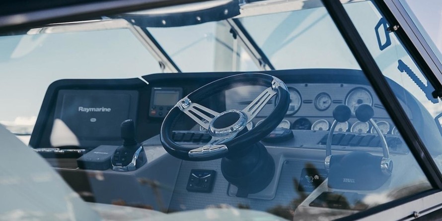 Four winns 378 vista