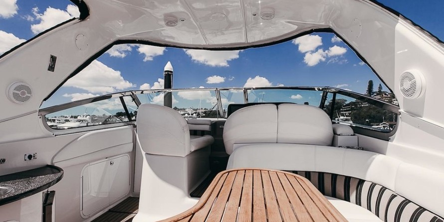 Four winns 378 vista