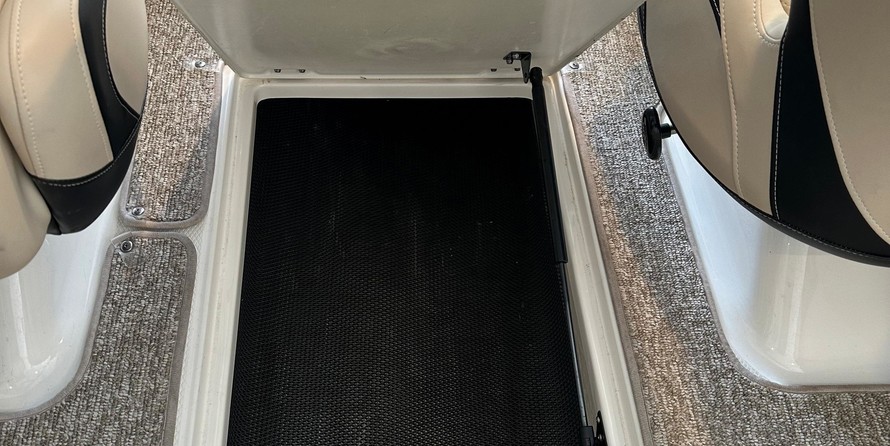 Chaparral 19 H2O Ski & Fish