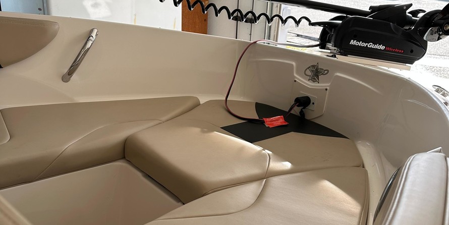 Chaparral 19 H2O Ski & Fish