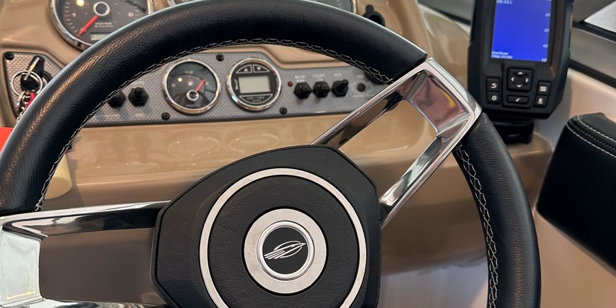 Chaparral 19 H2O Ski & Fish