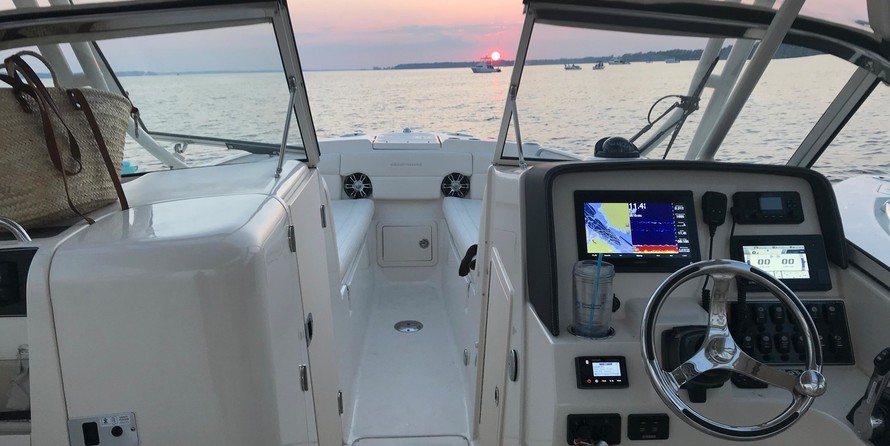 Grady-White Freedom 275