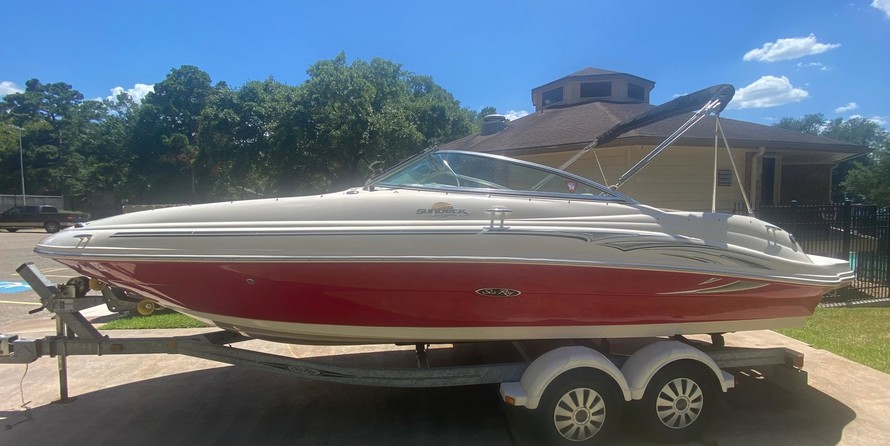 Sea Ray 220 Sundeck