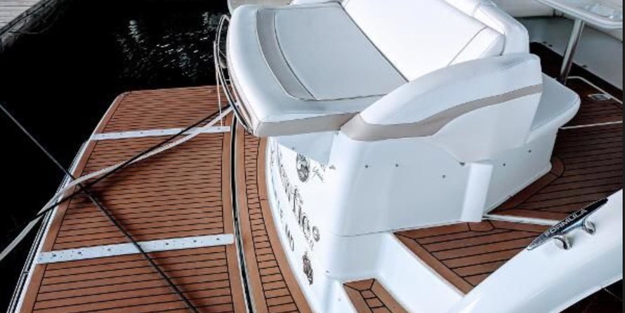 Formula 45 Yacht