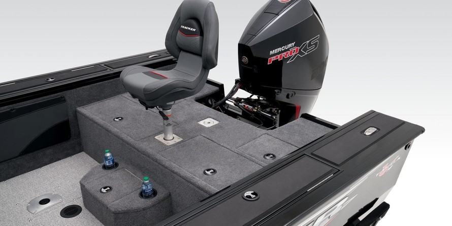 Tracker Targa V-19 WT