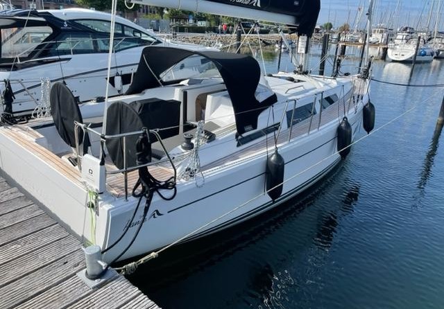 Hanse 348