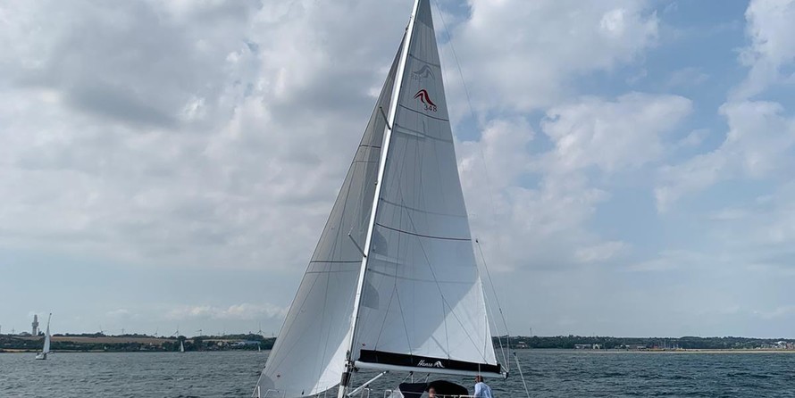 Hanse 348
