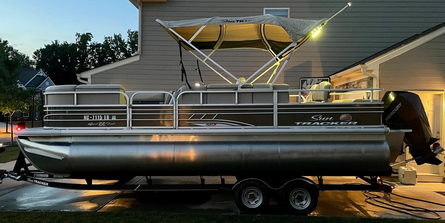 Sun Tracker SportFish 22 XP3