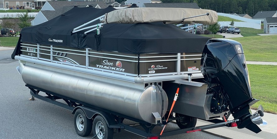 Sun Tracker SportFish 22 XP3