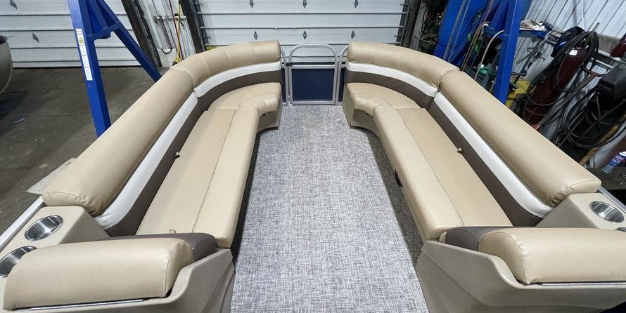 Sunchaser Boats Geneva Cruise 22 LR DH