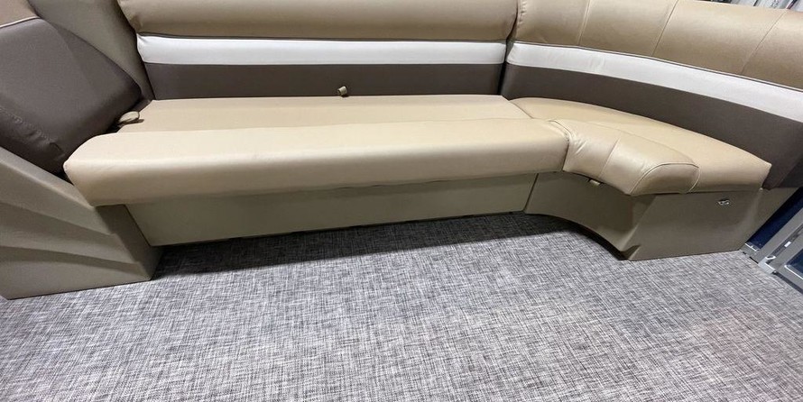 Sunchaser Boats Geneva Cruise 22 LR DH