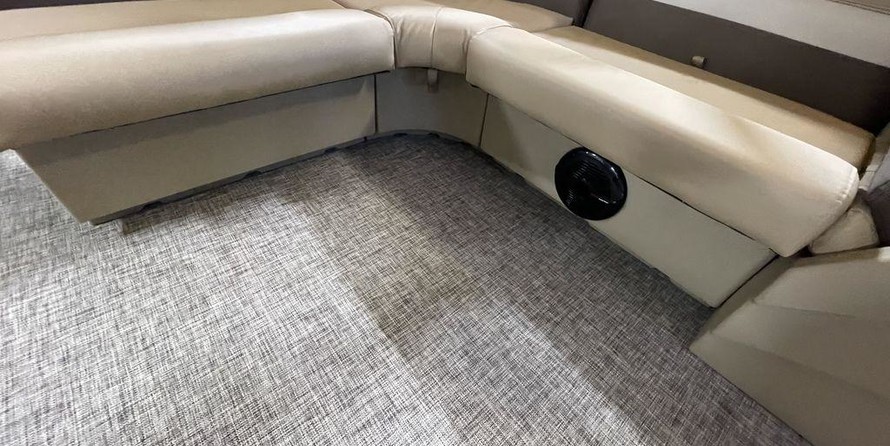 Sunchaser Boats Geneva Cruise 22 LR DH