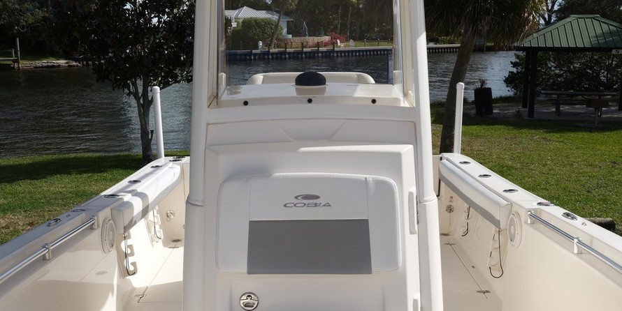 Cobia 217 center console