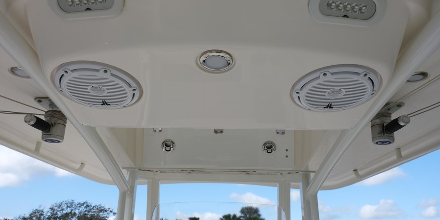 Cobia 217 center console
