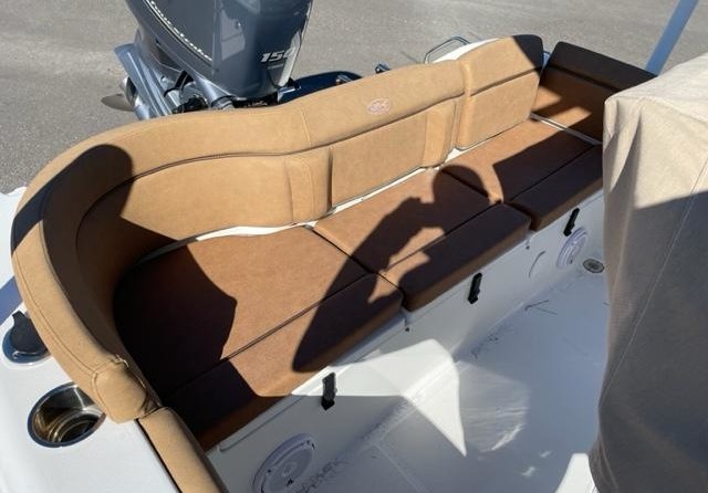 Sea Ray hunt ultra 211