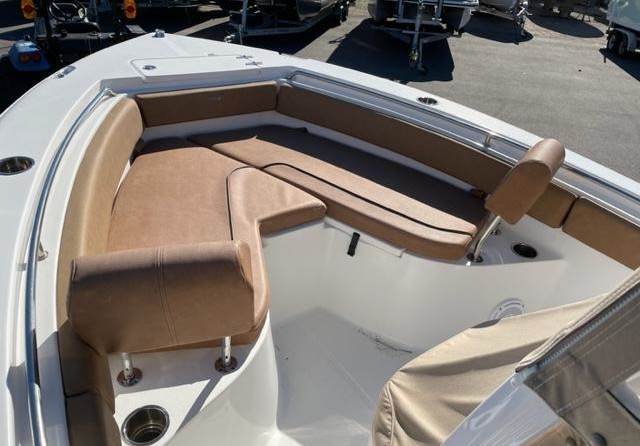 Sea Ray hunt ultra 211