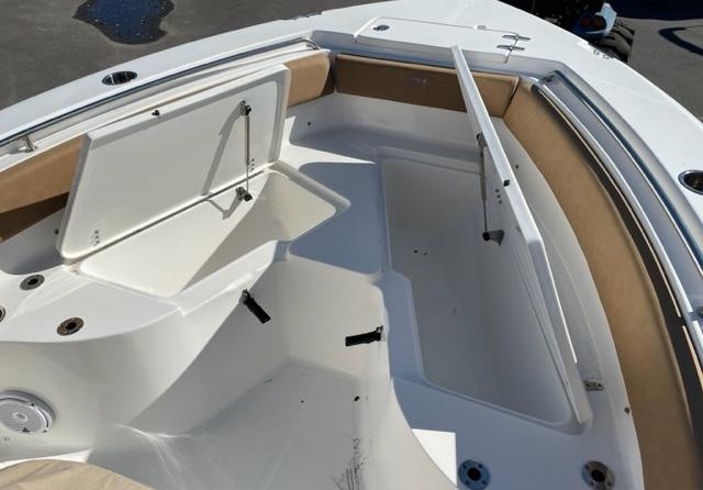 Sea Ray hunt ultra 211