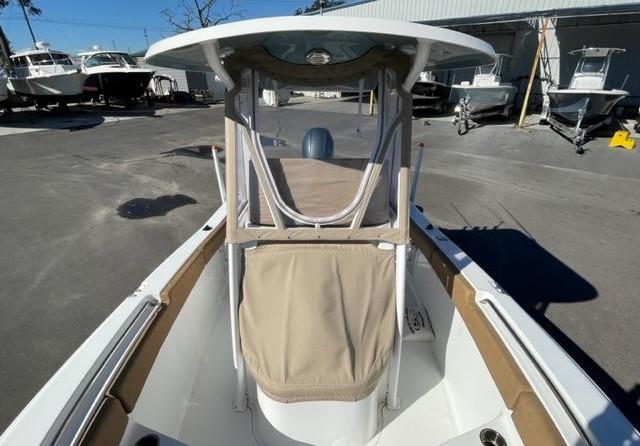 Sea Ray hunt ultra 211