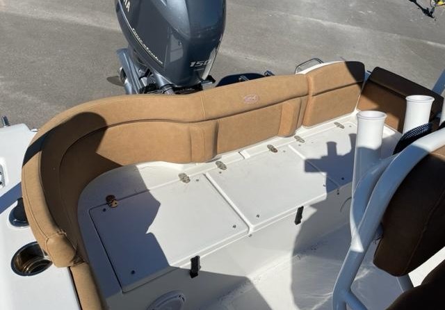 Sea Ray hunt ultra 211