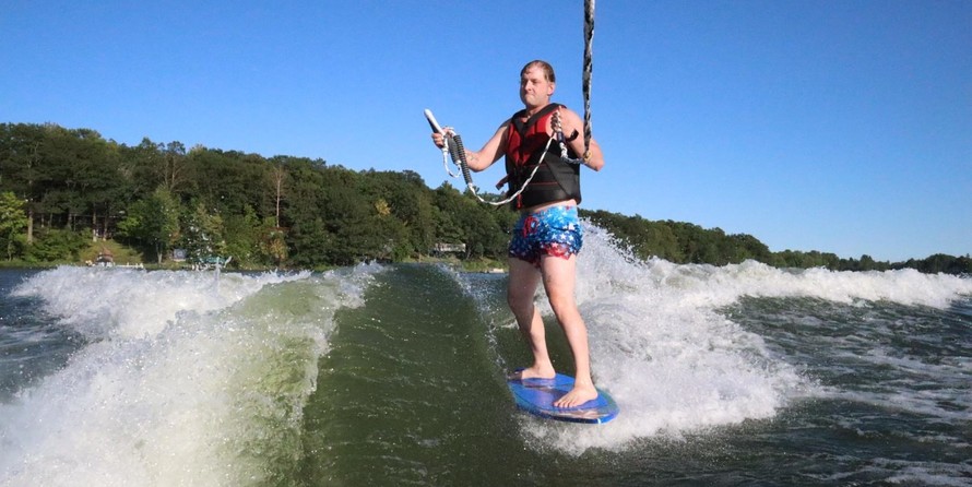 Malibu Wakesetter 23 LSV