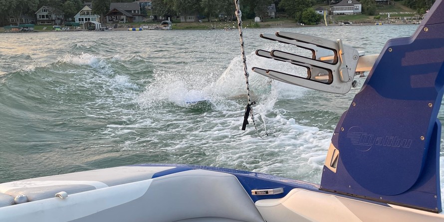 Malibu Wakesetter 23 LSV