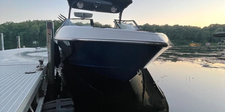 Malibu Wakesetter 23 LSV