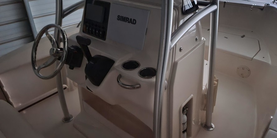 Grady-White Fisherman 180