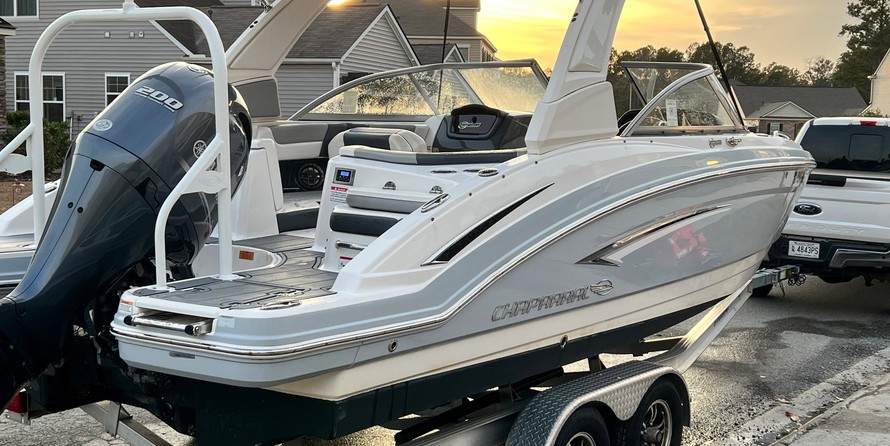 Chaparral 230 SunCoast
