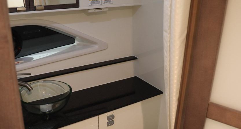 Sea Ray 320 Sundancer