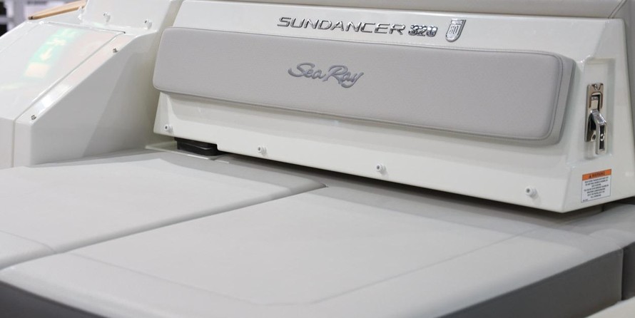 Sea Ray 320 Sundancer