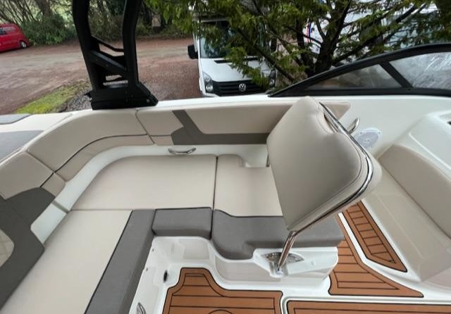Bayliner VR5 BOWRIDER