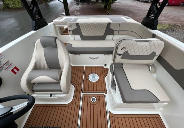 Bayliner VR5 BOWRIDER