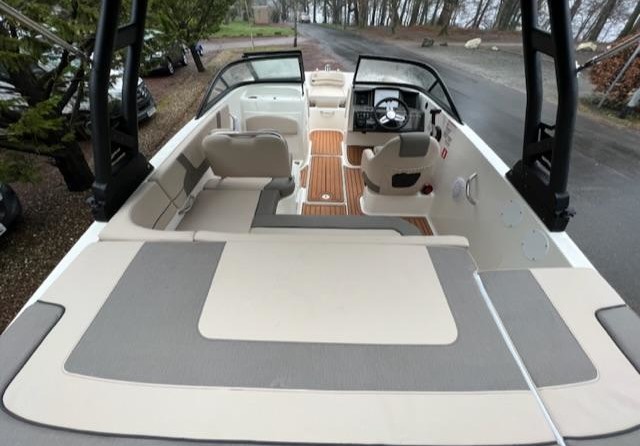 Bayliner VR5 BOWRIDER