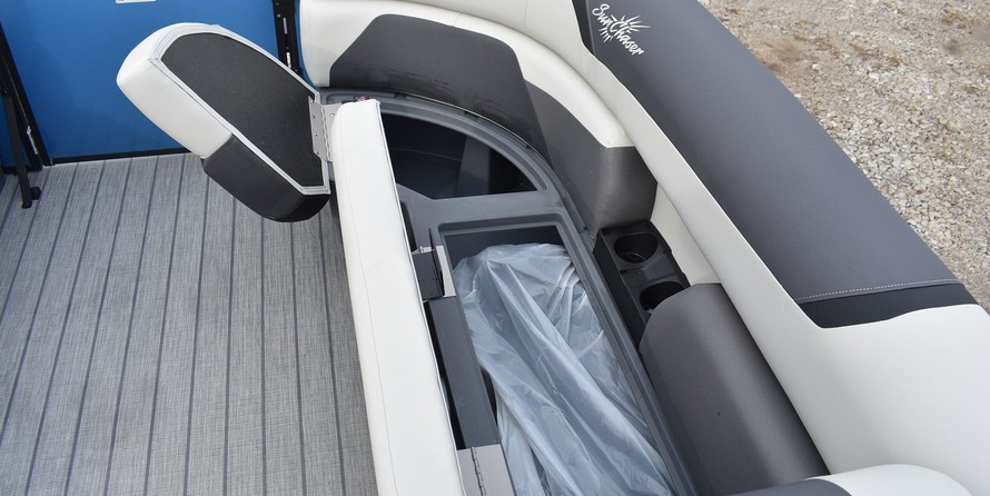 Sunchaser Boats Geneva Sport 24 LR DH Sport