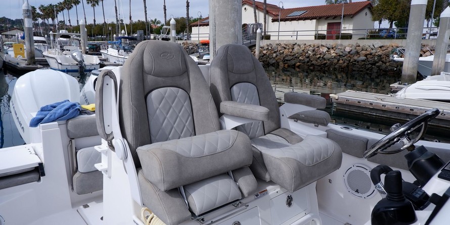 288 Sea Fox Commander