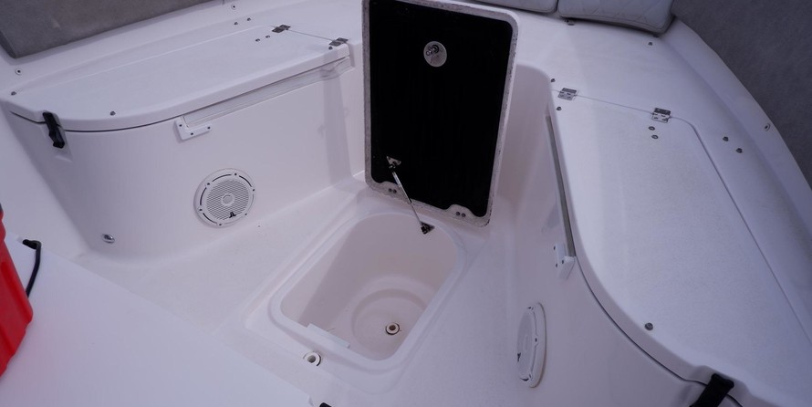 288 Sea Fox Commander