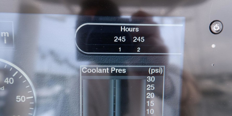 288 Sea Fox Commander