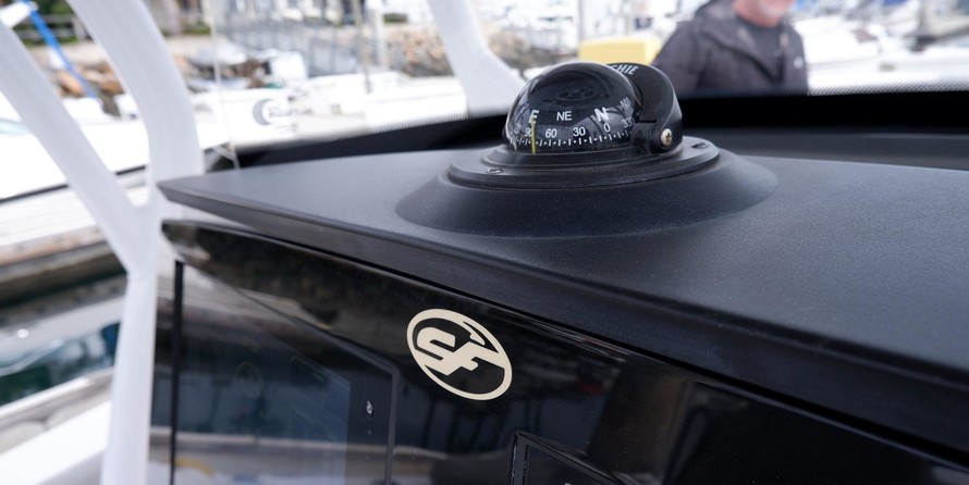 288 Sea Fox Commander