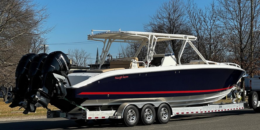 Cruisers Yachts 39 Express Coupe