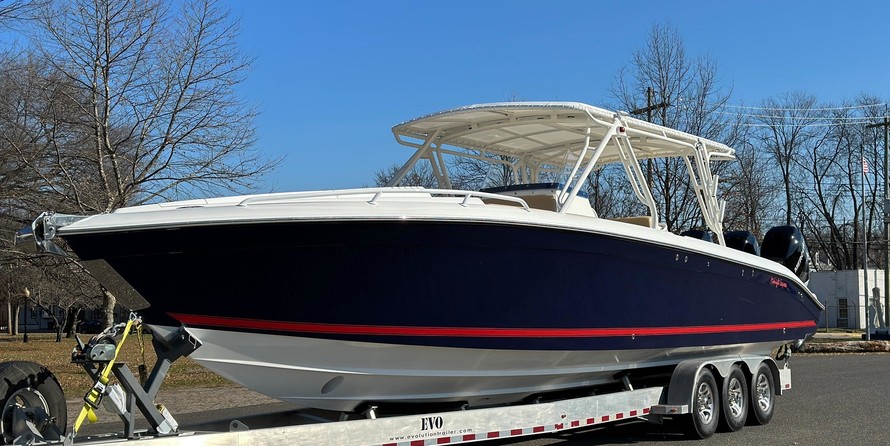 Cruisers Yachts 39 Express Coupe