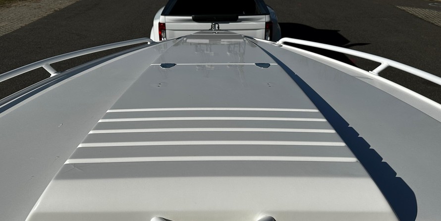 Cruisers Yachts 39 Express Coupe
