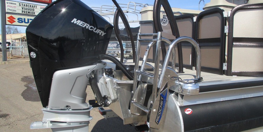 Premier Pontoons Grand Entertainer