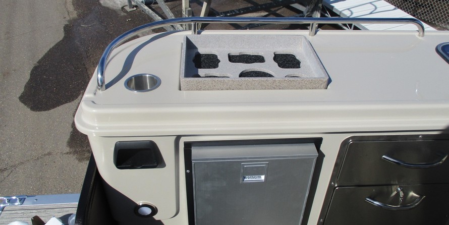 Premier Pontoons Grand Entertainer