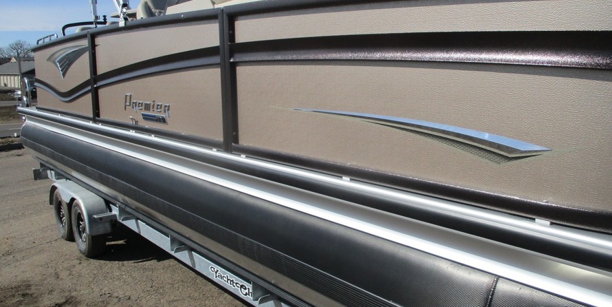 Premier Pontoons Grand Entertainer