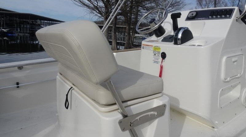 Boston Whaler 170 Montauk