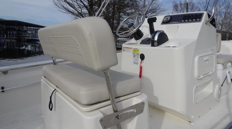 Boston Whaler 170 Montauk