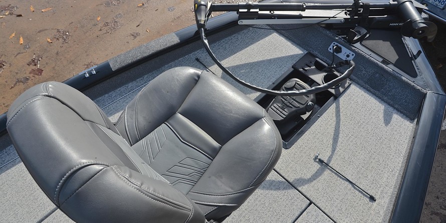 Tracker Pro Team 175 TXW