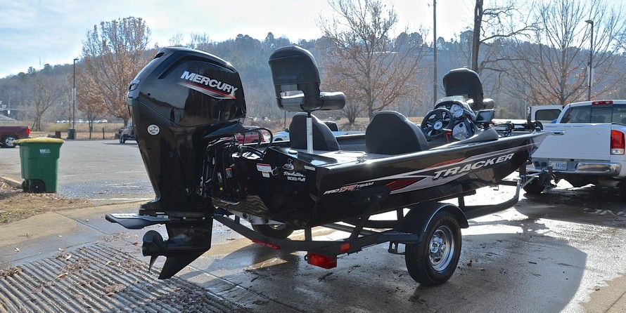Tracker Pro Team 175 TXW
