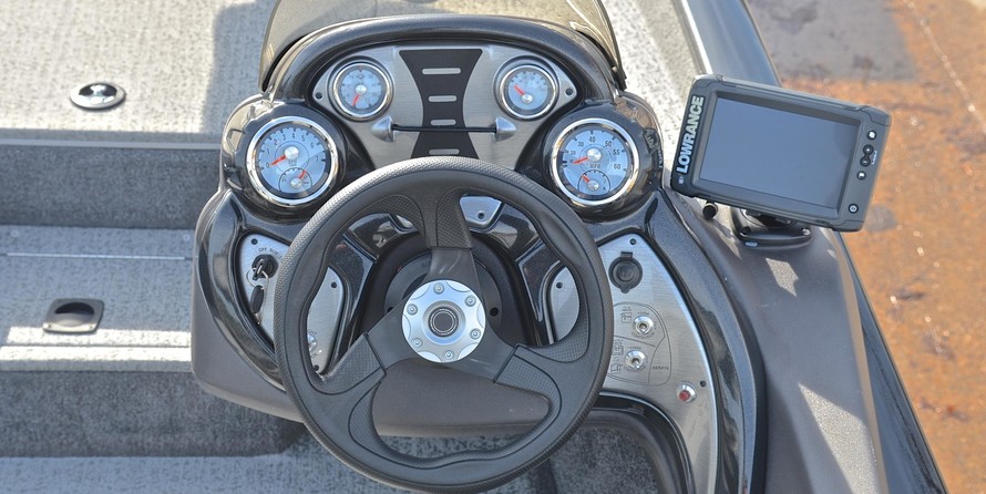 Tracker Pro Team 175 TXW