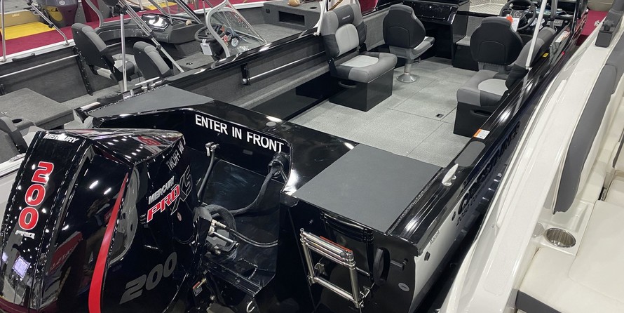 Crestliner 2050 Commander Elite